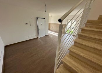 WhatsApp Image 2026-01-20 at 12.03.32 PM.jpeg - Casa indipendente Via Giacomo Leopardi, Fonte Nuova - foto 10