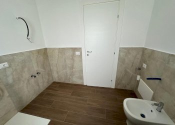 WhatsApp Image 2026-01-20 at 12.03.34 PM (1).jpeg - Casa indipendente Via Giacomo Leopardi, Fonte Nuova - foto 15