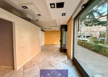 WhatsApp Image 2026-01-22 at 17.49.47 (8).jpeg - Locale Commerciale Via Maria Enriquez Agnoletti, Scandicci - foto 8