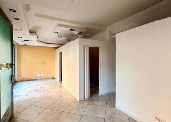 WhatsApp Image 2026-01-22 at 17.49.47.jpeg - Locale Commerciale Via Maria Enriquez Agnoletti, Scandicci - foto 11