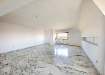 0070780e-e952-4a18-b34c-2cfda8ad1081.jpeg - Bilocale Via Pietro Mascagni, Roma - foto 8