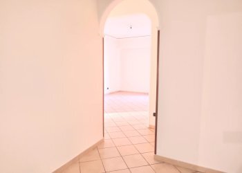 Four-room apartment Via Noviziato Casazza, Messina - photo 14