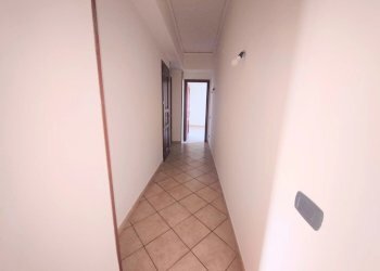 Four-room apartment Via Noviziato Casazza, Messina - photo 17