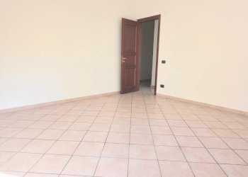 Four-room apartment Via Noviziato Casazza, Messina - photo 23