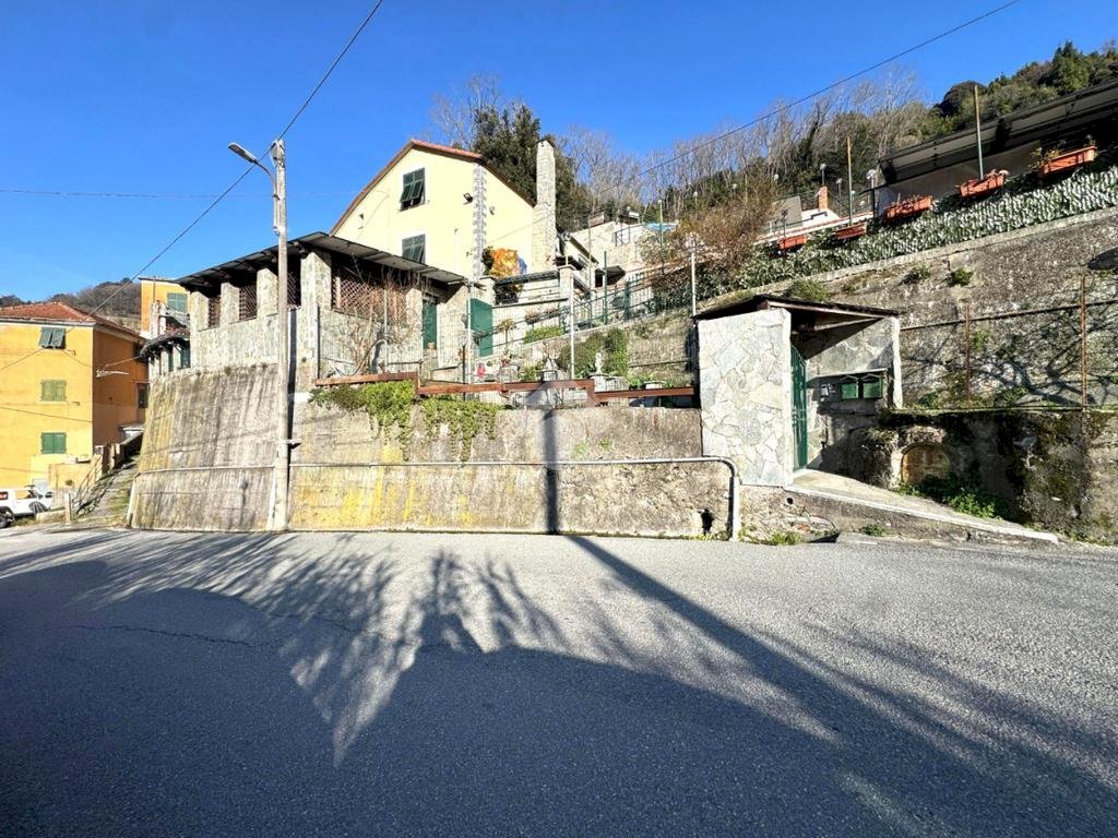 Villa Via alla Chiesa di Geminiano, Genova (zona Bolzaneto) - foto 1