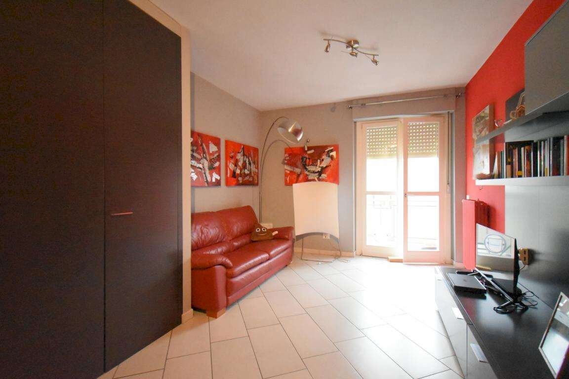 Three-room apartment Corso Bra, Alba - photo 1