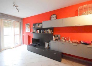 Three-room apartment Corso Bra, Alba - photo 2