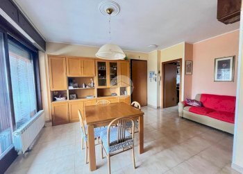 Appartamento Via Lorenzini, Gassino Torinese - foto 1