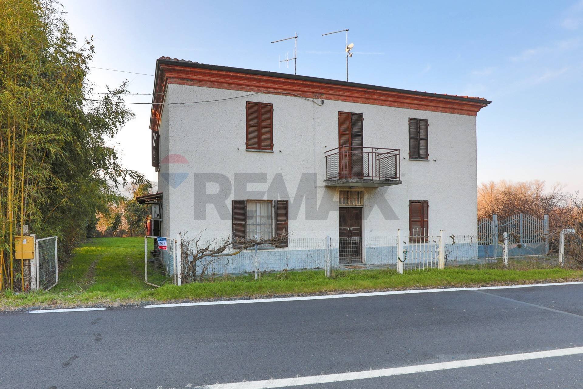 Casa semi indipendente Località Molli, 2 
 Melazzo, Melazzo - foto 1