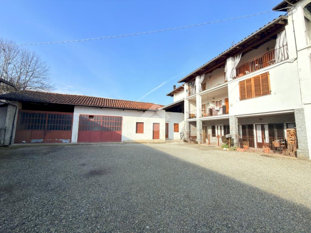 Casa semi indipendente Str. dei Sospiri, Castellamonte - foto 1