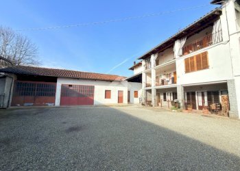 Semi-detached house Str. dei Sospiri, Castellamonte - photo 1