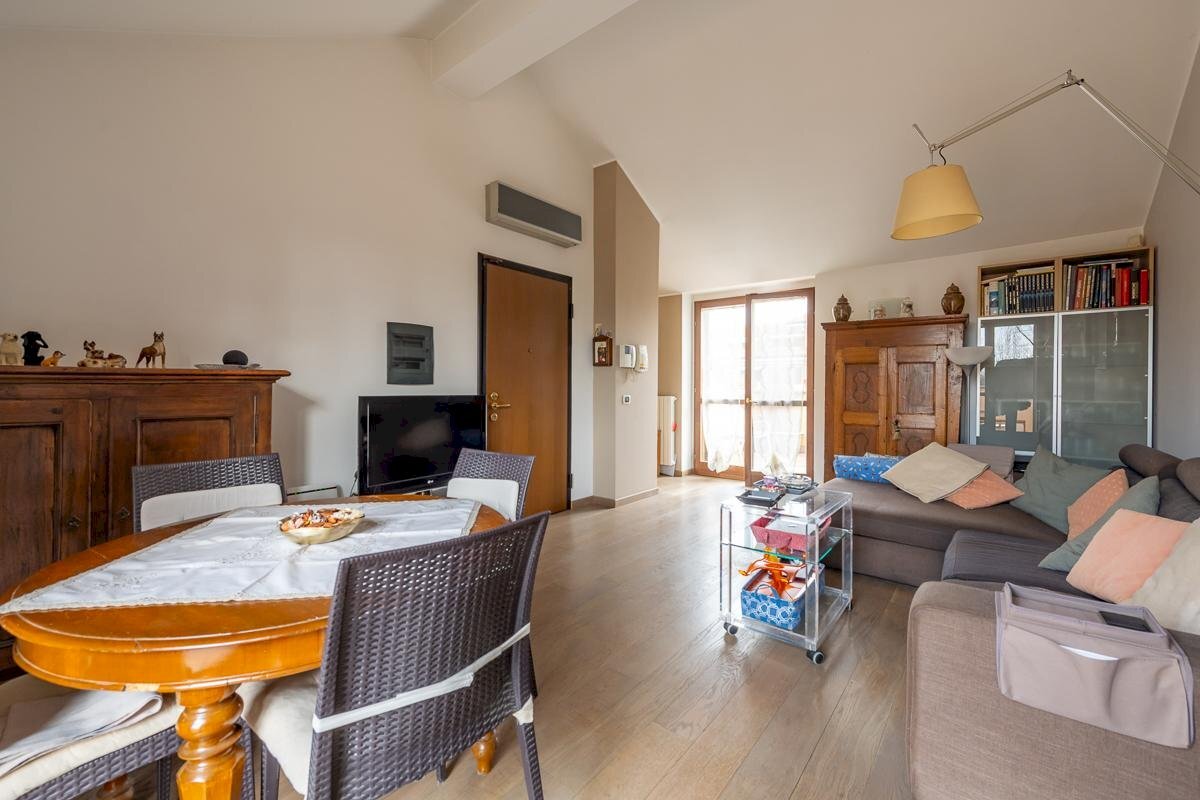 Two-room apartment Peschiera Borromeo - photo 2