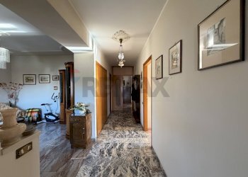 Hall / corridoio - Casa semi indipendente VIA SALVO D'ACQUISTO
 
2, Viggiù - foto 4