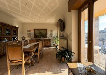 Sala da pranzo - Casa semi indipendente VIA SALVO D'ACQUISTO
 
2, Viggiù - foto 9