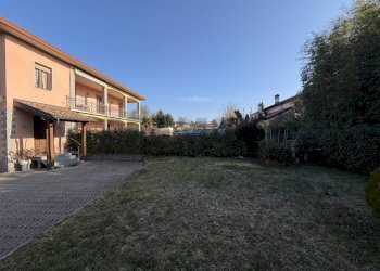 Edificio all\'aperto - Casa semi indipendente VIA SALVO D'ACQUISTO
 
2, Viggiù - foto 28