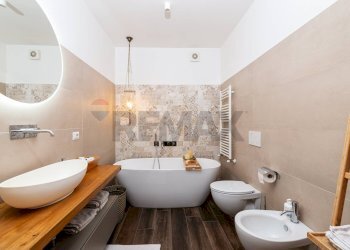 Bagno - Appartamento PIAZZA DELLA LIBERTA'
 
7, Monterotondo - foto 8