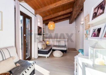 Soggiorno - Appartamento PIAZZA DELLA LIBERTA'
 
7, Monterotondo - foto 20