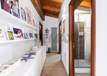 Hall / corridoio - Appartamento PIAZZA DELLA LIBERTA'
 
7, Monterotondo - foto 27