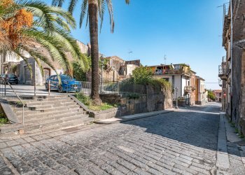 Edificio all\'aperto - Casa indipendente Via Regina Margherita
 
10, Piedimonte Etneo - foto 4