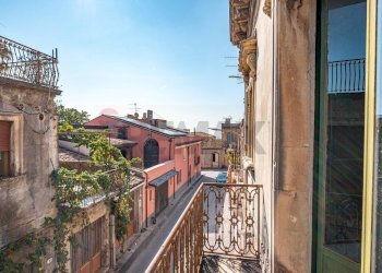 Balcone - Casa indipendente Via Regina Margherita
 
10, Piedimonte Etneo - foto 16