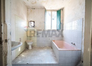 Bagno - Casa indipendente Via Regina Margherita
 
10, Piedimonte Etneo - foto 26