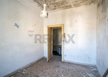 Stanza vuota - Casa indipendente Via Regina Margherita
 
10, Piedimonte Etneo - foto 29