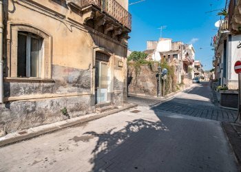 Edificio all\'aperto - Casa indipendente Via Regina Margherita
 
10, Piedimonte Etneo - foto 40