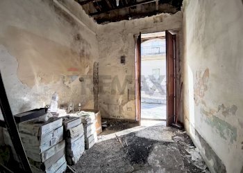 Stanza vuota - Casa indipendente Via Pantano
 
48, Piedimonte Etneo - foto 5