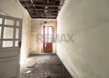 Stanza vuota - Casa indipendente Via Pantano
 
48, Piedimonte Etneo - foto 6