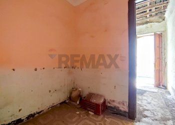 Stanza vuota - Casa indipendente Via Pantano
 
48, Piedimonte Etneo - foto 9