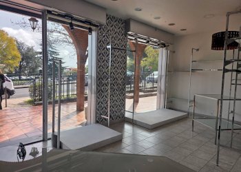 Palestra - Commercial Premises Via IV Novembre
 
20, San Giovanni la Punta - photo 7