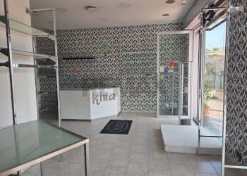 Bagno - Commercial Premises Via IV Novembre
 
20, San Giovanni la Punta - photo 9