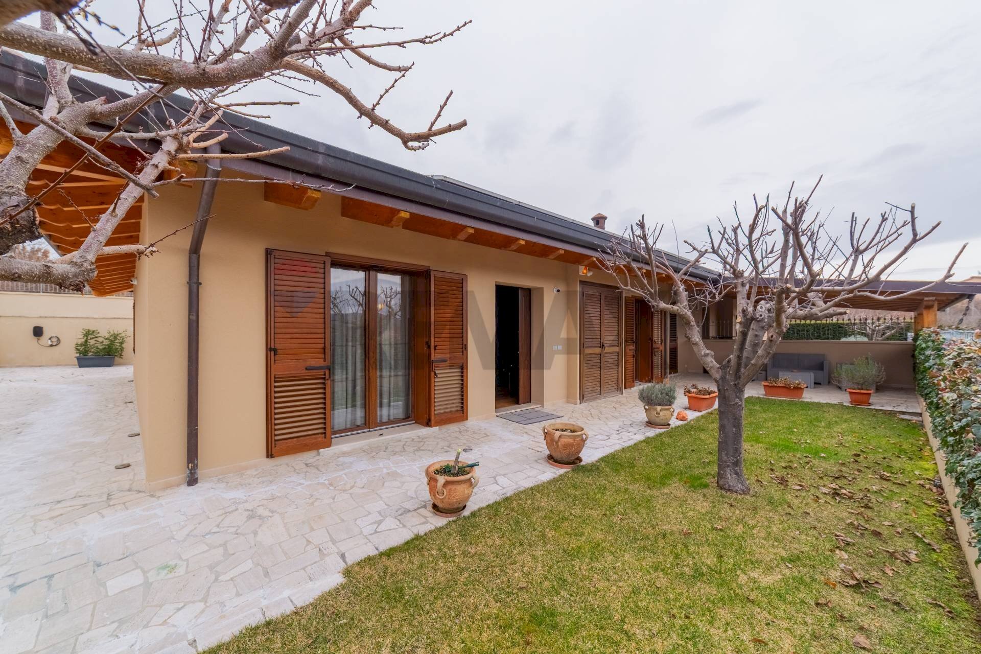 Casa all\'aperto - Semi-detached house via civitatomassa
32, L'Aquila - photo 3