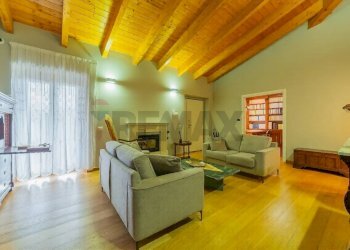 Soggiorno - Semi-detached house via civitatomassa
 
32, L'Aquila - photo 5