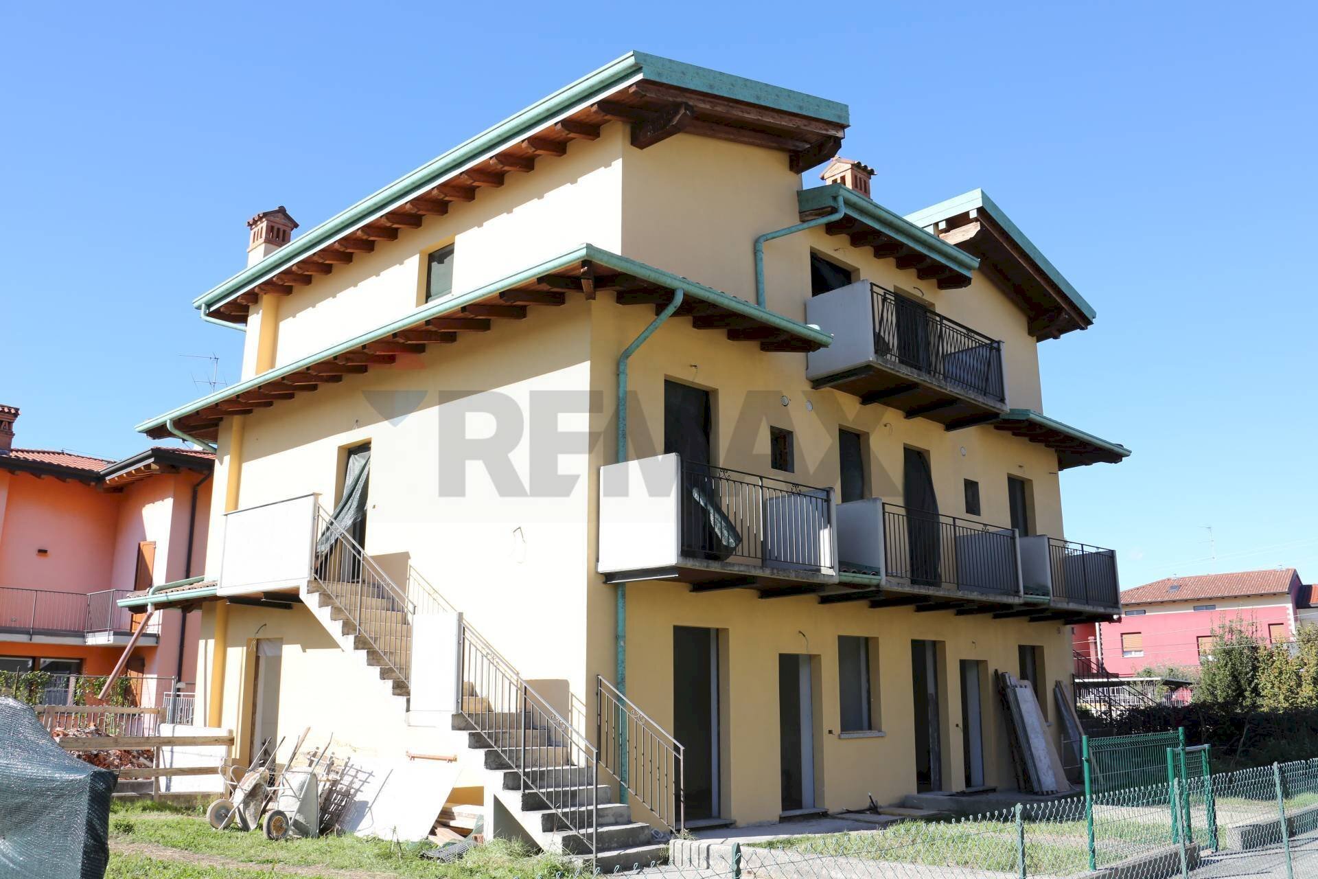 Casa all\'aperto - Trilocale via comonte
 
61, Seriate - foto 1