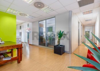 Ricezione / Lobby - Office VIA PROVINCIALE
 
2, Lallio - photo 2