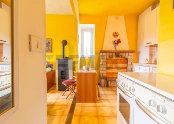 Cucina - Bilocale Via Delle Cantine
 
66, Ischia di Castro - foto 1