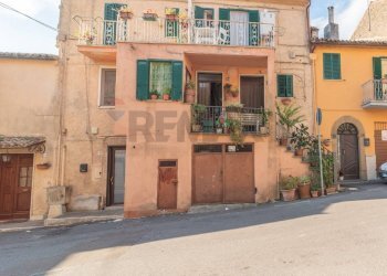 Casa all\'aperto - Trilocale Via di Cellere
 
72, Ischia di Castro - foto 2