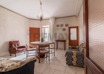 Sala da pranzo - Trilocale Via di Cellere
 
72, Ischia di Castro - foto 8