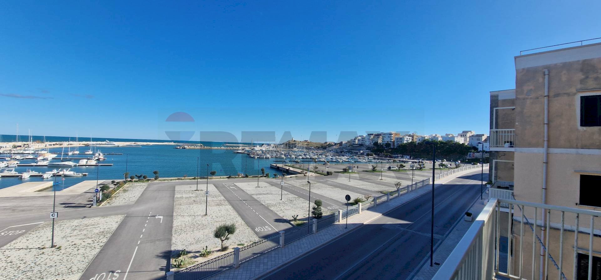 Vista dell\'acqua - Quadrilocale Via Dalmazia
 
32, Vieste - foto 2