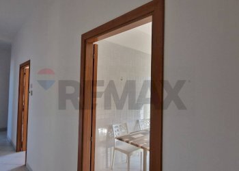 Hall / corridoio - Quadrilocale Via Dalmazia
 
32, Vieste - foto 6