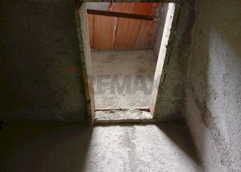 Dettagli - Independent house Via Fontana Nuova
 
32, Barrea - photo 13