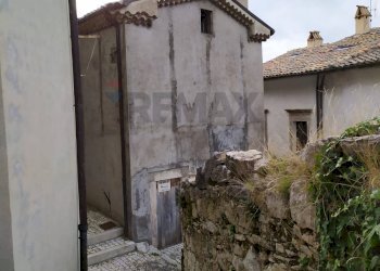 Casa all\'aperto - Independent house Via Fontana Nuova
 
32, Barrea - photo 26