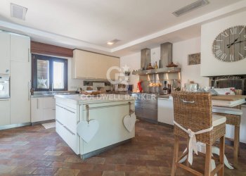 Foto 25 - Villa via Case Basse
 
207, San Clemente - foto 25