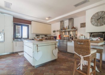 Foto 30 - Villa via Case Basse
 
207, San Clemente - photo 30