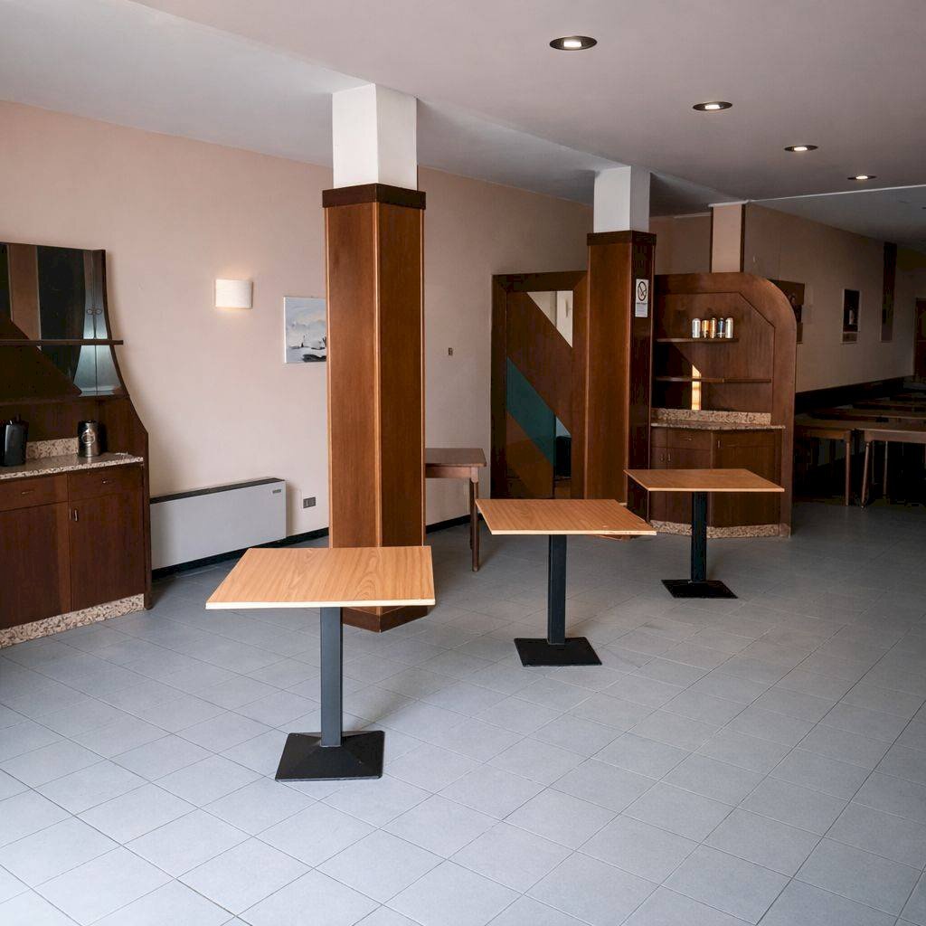 Foto 1 - Locale Commerciale Piazza rosa vincenzo, Palazzolo sull'Oglio - foto 1