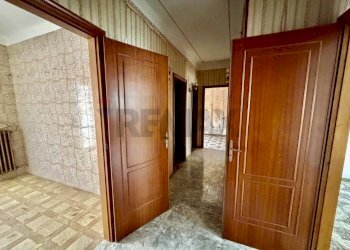 Hall / corridoio - Quadrilocale Oria - foto 16