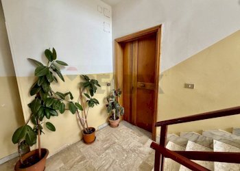 Hall / corridoio - Quadrilocale Oria - foto 18