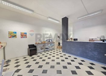 Stanza vuota - Commercial Premises Via Giuseppe Verdi
 
82, Rende - photo 7