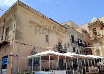 Edificio all\'aperto - Casa indipendente Via Madonne Delle Grazie
 
19, Castellammare del Golfo - foto 1